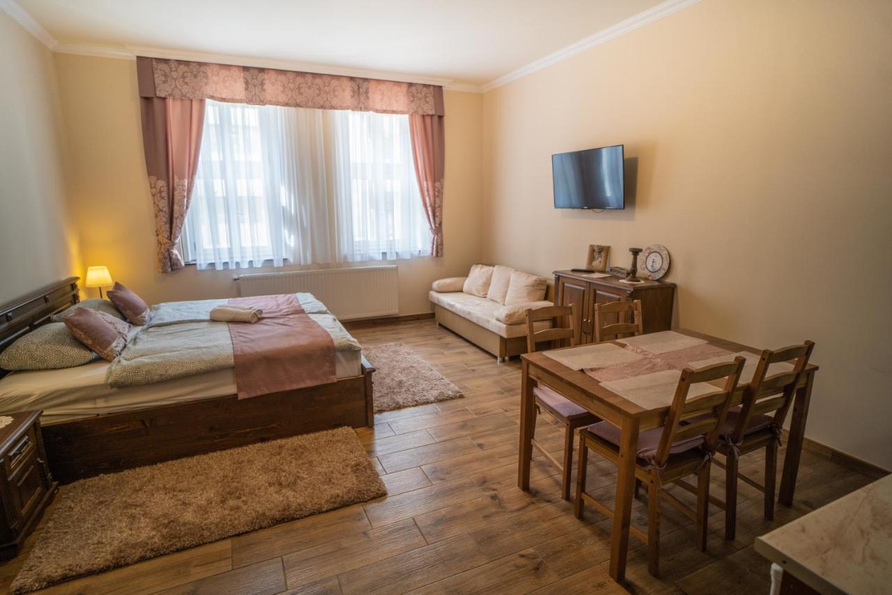 Toscana Apartman Gyula Zewnętrze zdjęcie