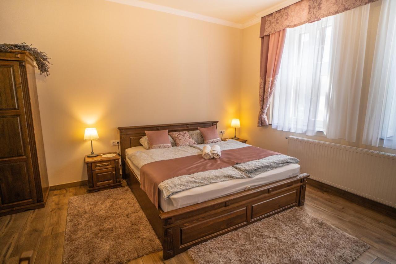 Toscana Apartman Gyula Zewnętrze zdjęcie