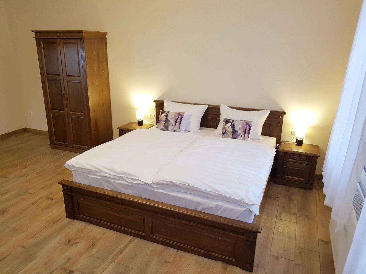Toscana Apartman Gyula Zewnętrze zdjęcie